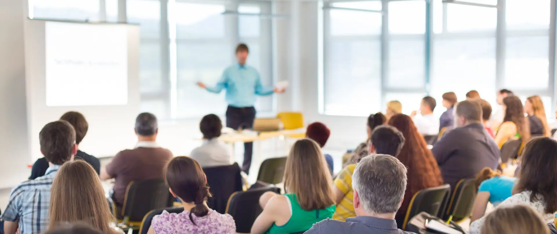Spreker op een zakelijk congres en presentatie