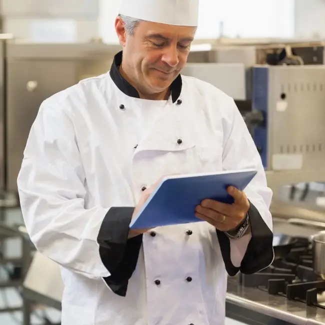 Chef volgt productflow op via digitale dagfiche – FICHEFLOW software